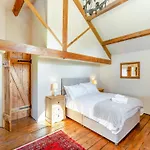 Holmeside Barn Grewelthorpe